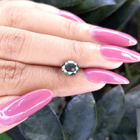 1.94 Ct. Bi Color Sapphire from Tanzania Life Style