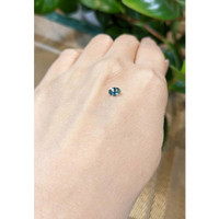 0.40 Ct. Bi Color Sapphire from Madagascar Life Style