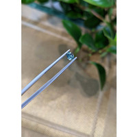 0.40 Ct. Bi Color Sapphire from Madagascar Life Style