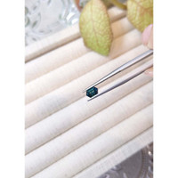 0.76 Ct. Bluish Green Sapphire from Montana Life Style