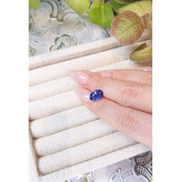 3.06 Ct. Blue Sapphire from Ceylon (Sri Lanka) Life Style