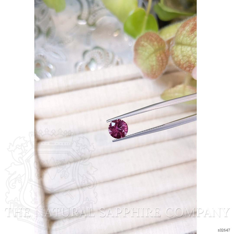 1.74 Ct. Purplish Pink Sapphire from Ceylon (Sri Lanka)