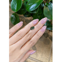 2.54 Ct. Yellowish Green Sapphire from Ceylon (Sri Lanka) Life Style