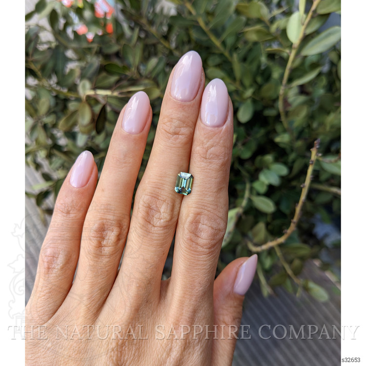 1.61 Ct. Yellowish Green Sapphire from Ceylon (Sri Lanka)