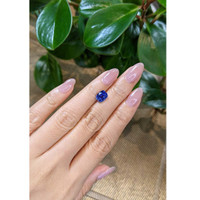 2.58 Ct. Blue Sapphire from Ceylon (Sri Lanka) Life Style