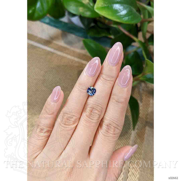 1.14 Ct. Bi Color Sapphire from Ceylon (Sri Lanka)