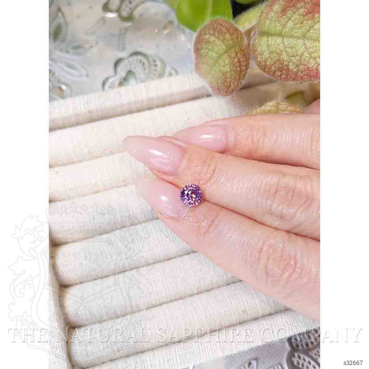 1.49 Ct. Bi Color Sapphire from Ceylon (Sri Lanka)