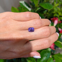 3.40 Ct. Bluish Purple Sapphire from Ceylon (Sri Lanka) Life Style