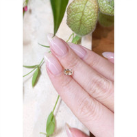 0.83 Ct. Peach Sapphire from Madagascar Life Style