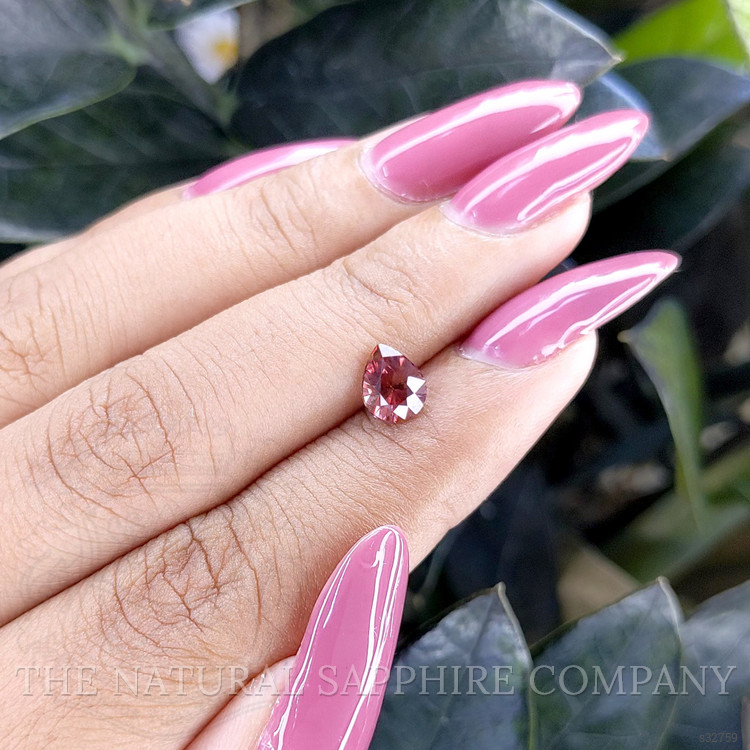 1.05 Ct. Reddish Pink Sapphire from Ceylon (Sri Lanka)