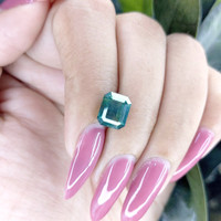 4.06 Ct. Bluish Green Sapphire from Madagascar Life Style