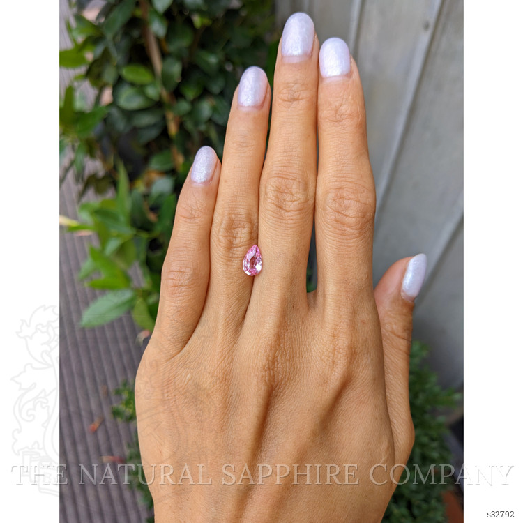 1.54 Ct. Pink Sapphire from Ceylon (Sri Lanka)