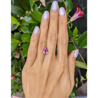 2.55 Ct. Pink Sapphire from Ceylon (Sri Lanka) Life Style