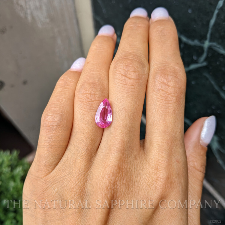 3.14 Ct. Pink Sapphire from Ceylon (Sri Lanka)
