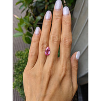 3.14 Ct. Pink Sapphire from Ceylon (Sri Lanka) Life Style