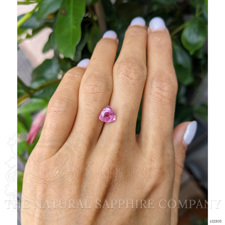2.45 Ct. Pink Sapphire from Ceylon (Sri Lanka)