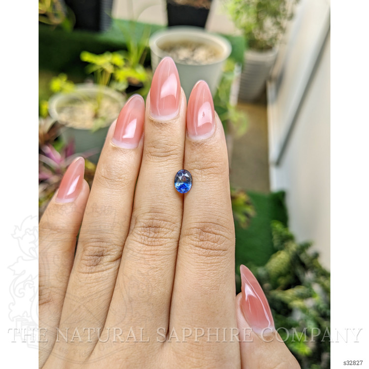 1.55 Ct. Bi Color Sapphire from Ceylon (Sri Lanka)