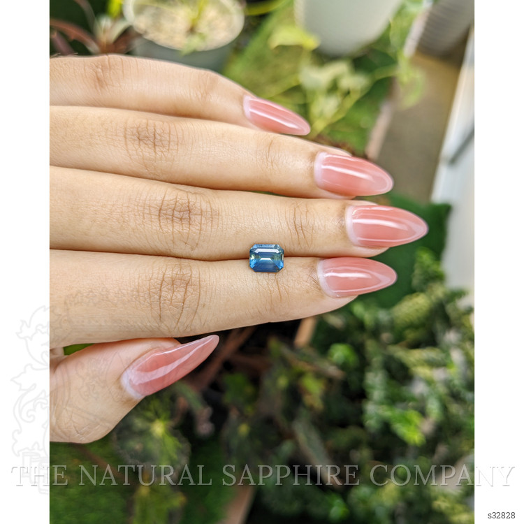 1.53 Ct. Bi Color Sapphire from Ceylon (Sri Lanka)