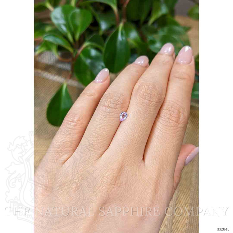 0.32 Ct. Pink Sapphire from Ceylon (Sri Lanka)