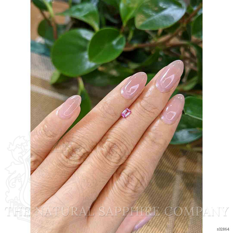 0.35 Ct. Pink Sapphire from Ceylon (Sri Lanka)