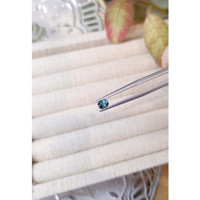 0.52 Ct. Bi Color Sapphire from Madagascar Life Style