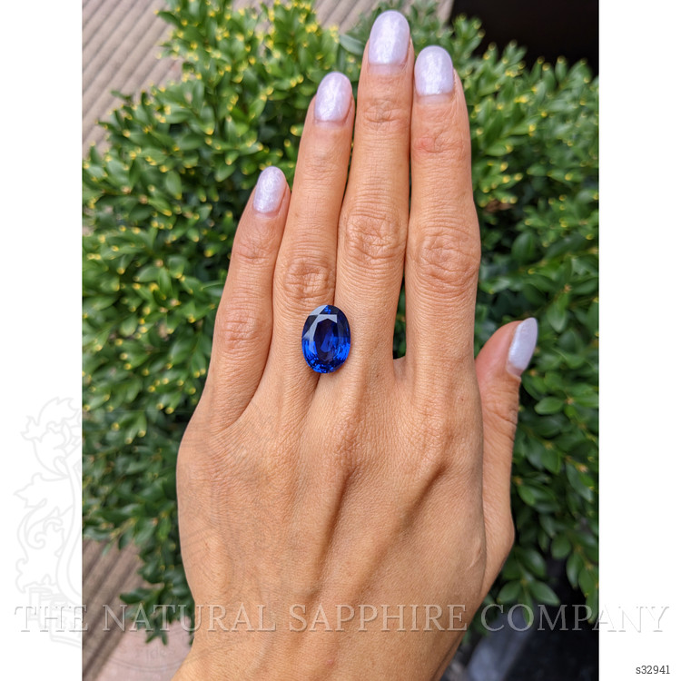 11.66 Ct. Blue Sapphire from Ceylon (Sri Lanka)