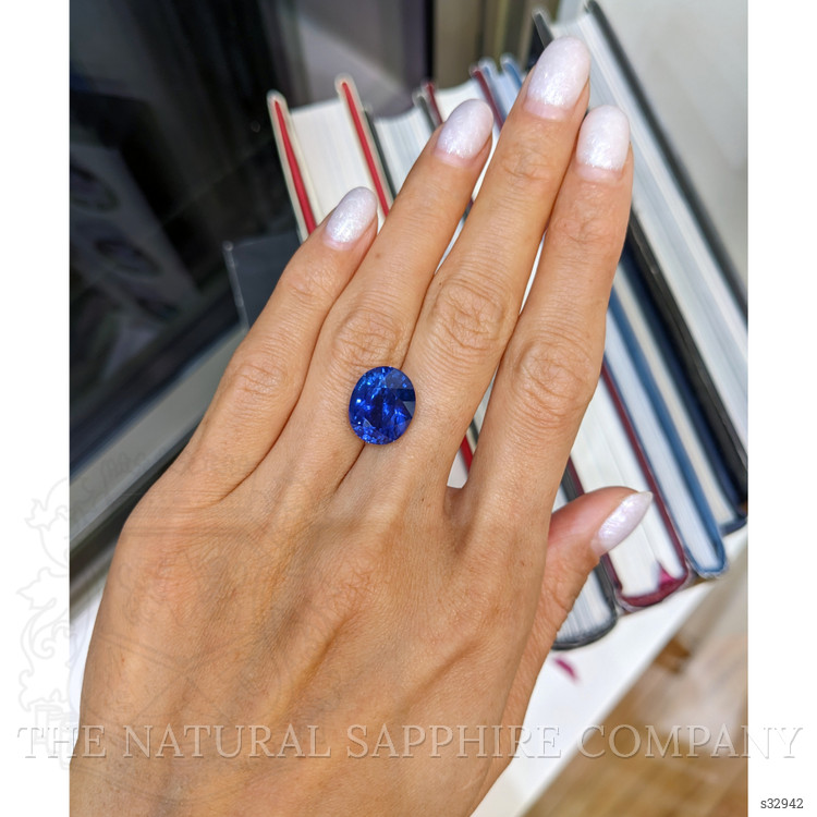 10.01 Ct. Blue Sapphire from Ceylon (Sri Lanka)