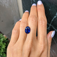 5.60 Ct. Blue Sapphire from Ceylon (Sri Lanka) Life Style
