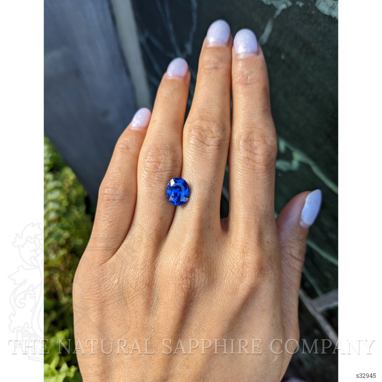 3.81 Ct. Blue Sapphire from Ceylon (Sri Lanka)