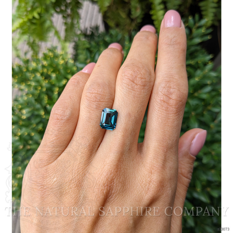 3.08 Ct. Bluish Green Sapphire from Ceylon (Sri Lanka)