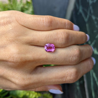 2.51 Ct. Pink Sapphire from Ceylon (Sri Lanka) Life Style
