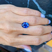 5.20 Ct. Blue Sapphire from Ceylon (Sri Lanka) Life Style