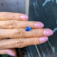3.50 Ct. Blue Sapphire from Ceylon (Sri Lanka) Life Style