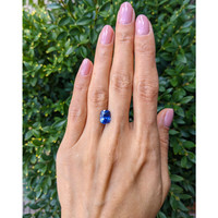 3.50 Ct. Blue Sapphire from Ceylon (Sri Lanka) Life Style