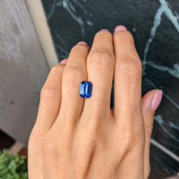3.13 Ct. Blue Sapphire from Ceylon (Sri Lanka) Life Style
