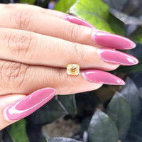 1.05 Ct. Yellow Sapphire from Ceylon (Sri Lanka) Life Style