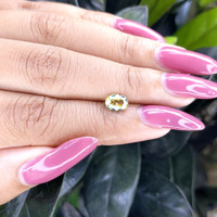 1.09 Ct. Bi Color Sapphire from Madagascar Life Style