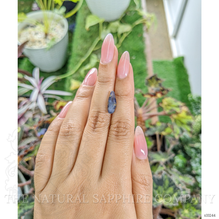 3.79 Ct. Blue Rough Sapphire Crystal from Ceylon (Sri Lanka)