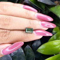 2.00 Ct. Yellowish Green Sapphire from Madagascar Life Style