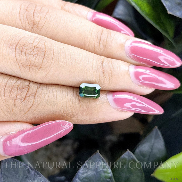 2.03 Ct. Green Sapphire from Ceylon (Sri Lanka)