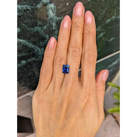 2.97 Ct. Blue Sapphire from Ceylon (Sri Lanka) Life Style