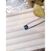 1.25 Ct. Bluish Green Sapphire from Ceylon (Sri Lanka) Life Style