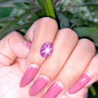 4.78 Ct. Pinkish Purple Star Sapphire from Ceylon (Sri Lanka) Life Style