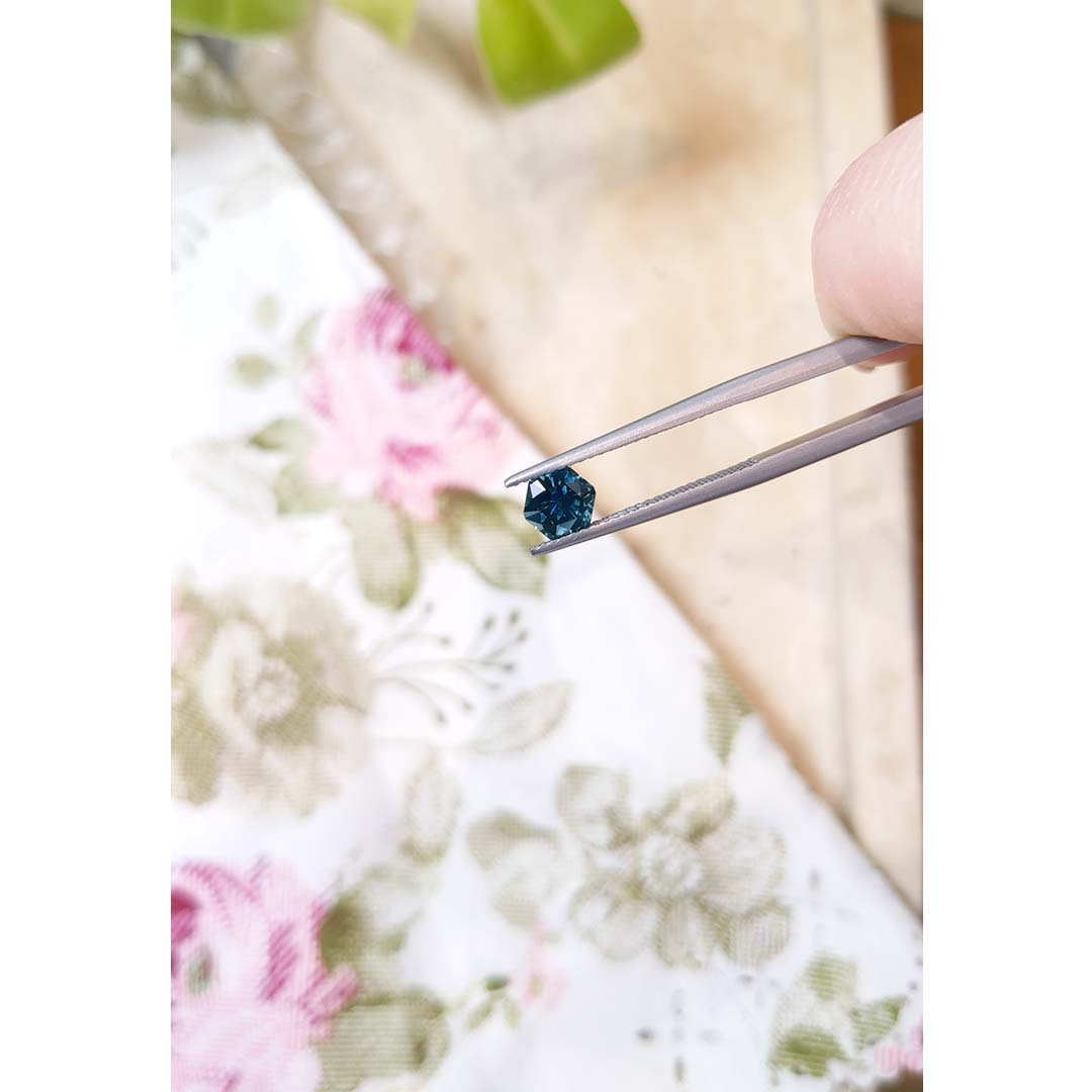 Loose Greenish Blue Sapphire - Fancy 0.92 Ct. - #S33470 | The