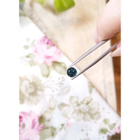 1.00 Ct. Bluish Green Sapphire from Montana Life Style