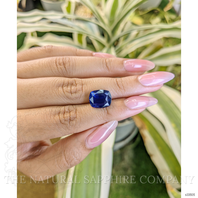 5.86 Ct. Blue Sapphire from Ceylon (Sri Lanka)