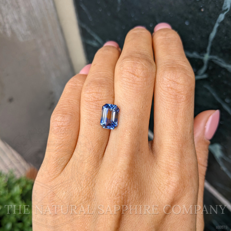 4.02 Ct. Bi Color Sapphire from Ceylon (Sri Lanka)