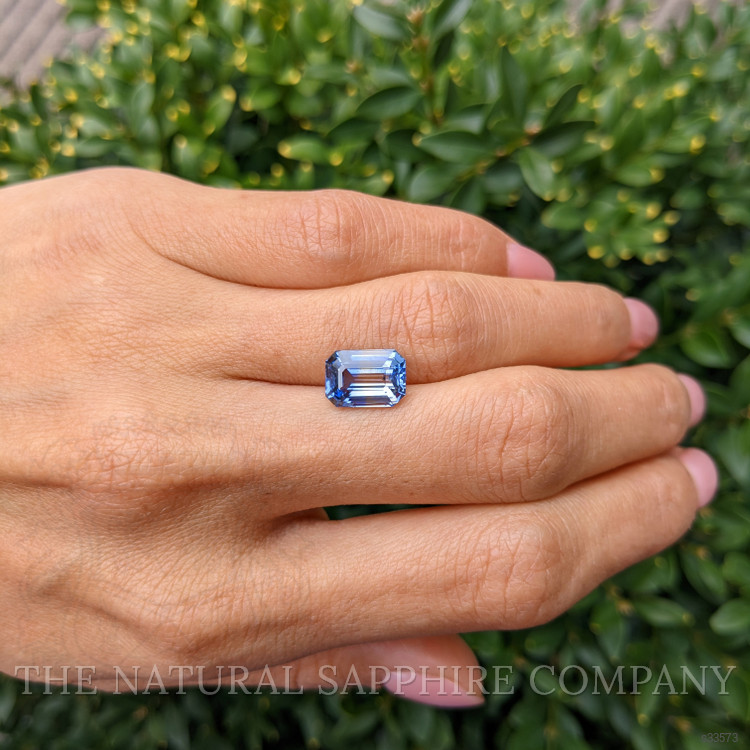 4.02 Ct. Bi Color Sapphire from Ceylon (Sri Lanka)