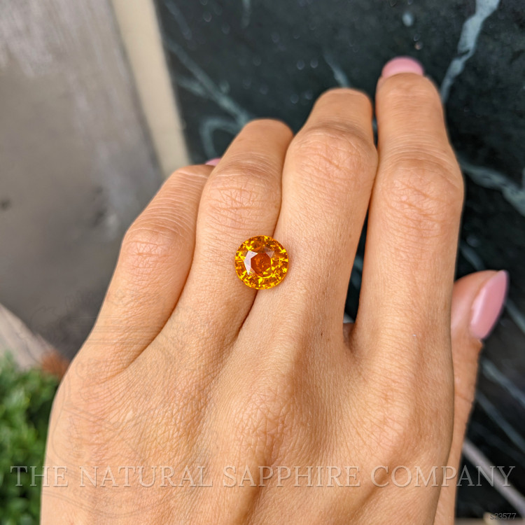 4.50 Ct. Orange Sapphire from Ceylon (Sri Lanka)