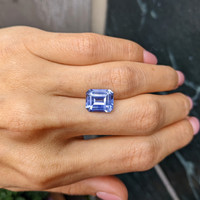 5.47 Ct. Blue Sapphire from Ceylon (Sri Lanka) Life Style